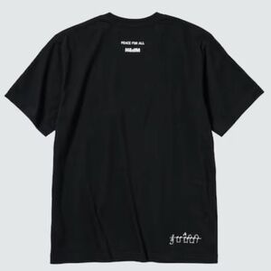 Uniqlo Black Tee - All you need gently worn Herzog & de Meuron
